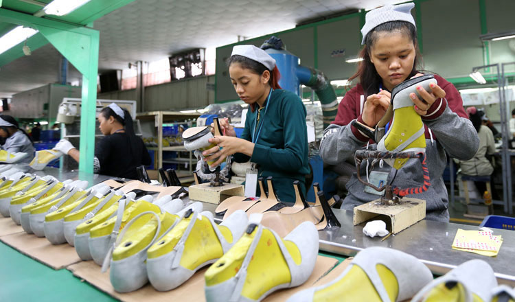 Cambodian exports of garments, shoes, travel goods up 19 pct in Jan.-Aug.